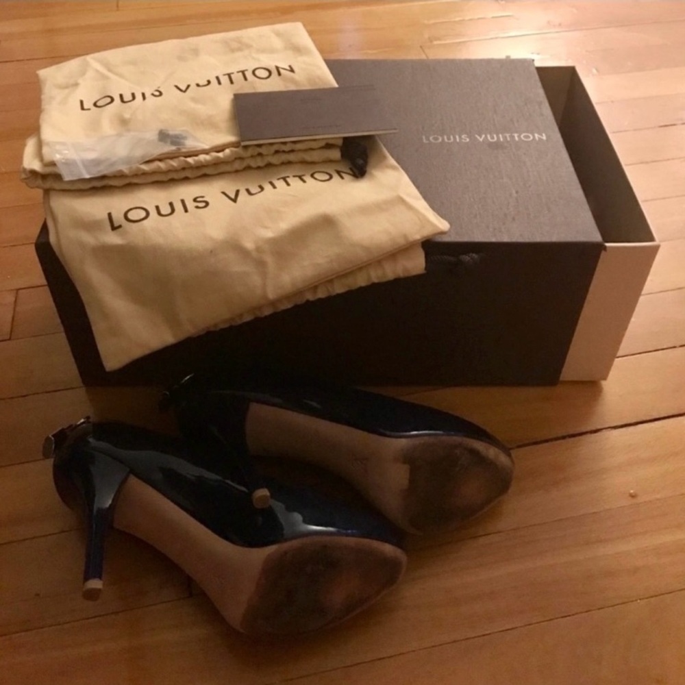 Louis Vuitton Blue Patent Leather Heels - Picture 3 of 7